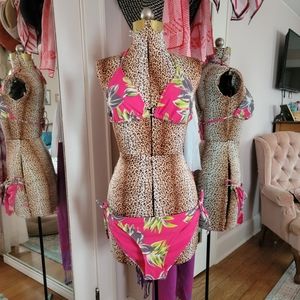 NWOT Pink Flower Strappy Itty Bitty Bikini